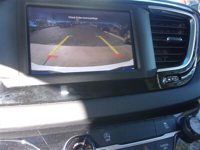 2024 Chrysler Pacifica Plug-In Hybrid Select   - Photo 11 - Tucson, AZ 85716