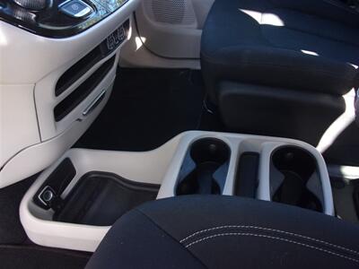 2024 Chrysler Pacifica Plug-In Hybrid Select   - Photo 10 - Tucson, AZ 85716