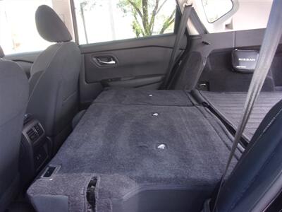 2025 Nissan Rogue SV   - Photo 22 - Tucson, AZ 85716