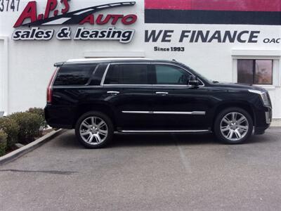 2017 Cadillac Escalade Luxury   - Photo 4 - Tucson, AZ 85716