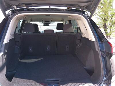 2025 Nissan Rogue SV   - Photo 18 - Tucson, AZ 85716