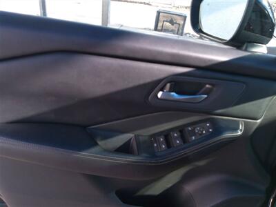 2025 Nissan Rogue SV   - Photo 11 - Tucson, AZ 85716