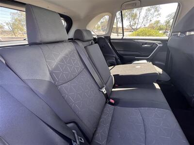2024 Toyota RAV4 XLE   - Photo 16 - Tucson, AZ 85716