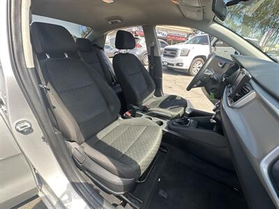 2020 Kia Rio LX   - Photo 9 - 