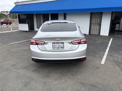 2019 Chevrolet Malibu LT   - Photo 4 - 