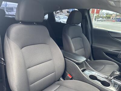 2019 Chevrolet Malibu LT   - Photo 12 - 