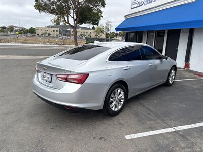 2019 Chevrolet Malibu LT   - Photo 5 - 