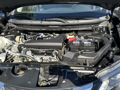 2018 Nissan Rogue SV   - Photo 17 - National City, CA 91950