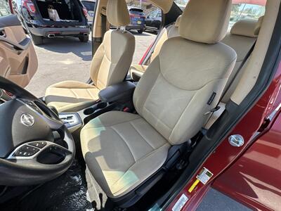2012 Hyundai ELANTRA GLS   - Photo 13 - National City, CA 91950