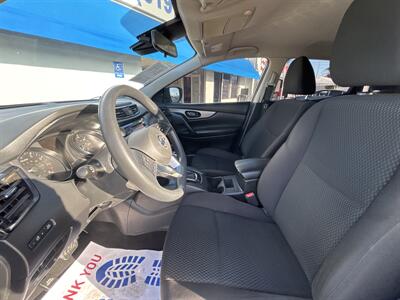 2021 Nissan Rogue Sport S - Photo 10 -