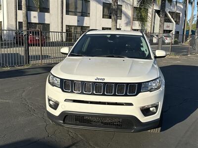 2019 Jeep Compass Latitude   - Photo 2 - 
