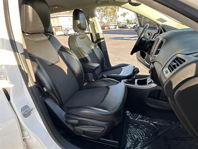 2019 Jeep Compass Latitude   - Photo 4 - 