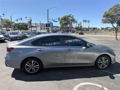 2022 Kia Forte LXS - Photo 6 - National City, CA 91950