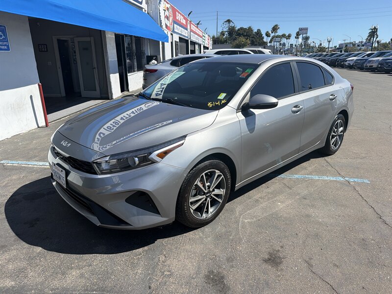 2022 Kia Forte LXS  