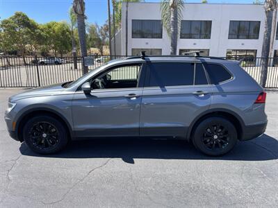 2018 Volkswagen Tiguan 2.0T S   - Photo 2 - 