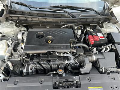 2019 Nissan Altima 2.5 SR   - Photo 14 - National City, CA 91950