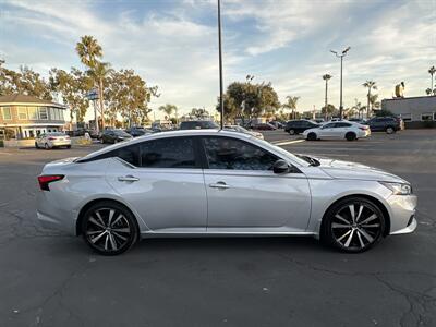 2019 Nissan Altima 2.5 SR   - Photo 4 - National City, CA 91950