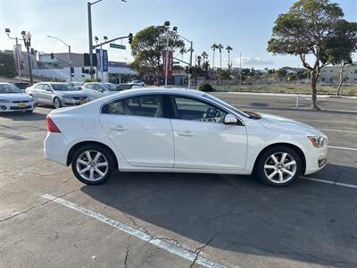2016 Volvo S60 T5 Drive-E Premier   - Photo 5 - 