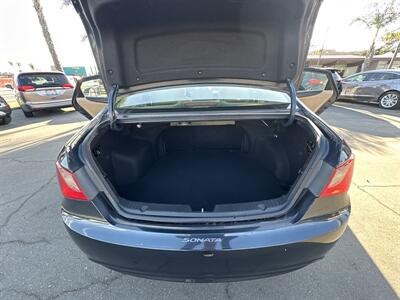 2013 Hyundai SONATA Limited   - Photo 11 - 
