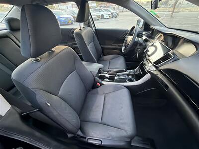 2016 Honda Accord LX   - Photo 12 - 