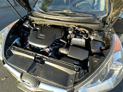 2015 Hyundai VELOSTER   - Photo 12 - 