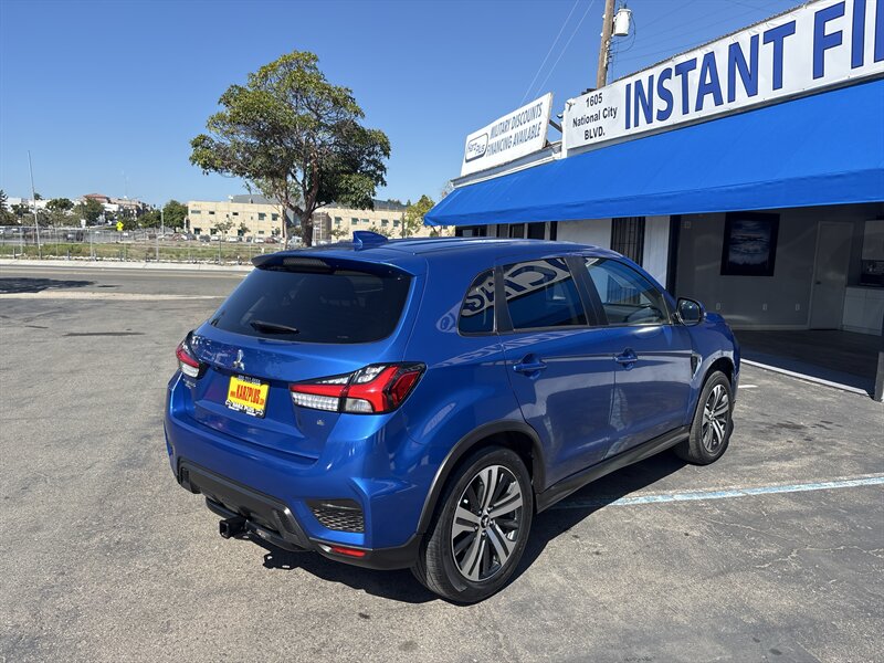 2020 Mitsubishi Outlander Sport SE photo 4