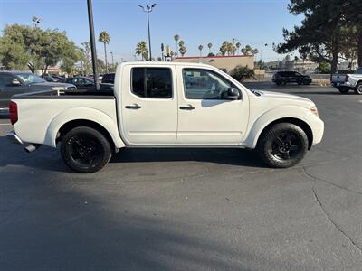 2018 Nissan Frontier SV   - Photo 4 - National City, CA 91950