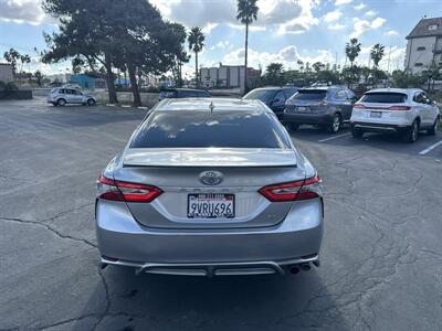 2019 Toyota Camry SE - Photo 6 -
