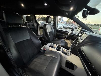 2019 Dodge Grand Caravan SXT - Photo 13 - National City, CA 91950
