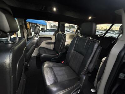 2019 Dodge Grand Caravan SXT - Photo 11 - National City, CA 91950