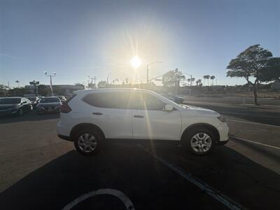 2017 Nissan Rogue S   - Photo 7 - National City, CA 91950