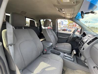 2018 Nissan Frontier S   - Photo 11 - 