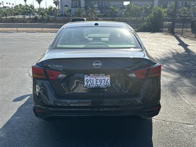 2025 Nissan Altima 2.5 SV   - Photo 6 - 