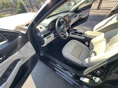 2025 Nissan Altima 2.5 SV   - Photo 13 - 