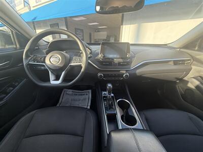 2021 Nissan Altima 2.5 SV - Photo 9 -