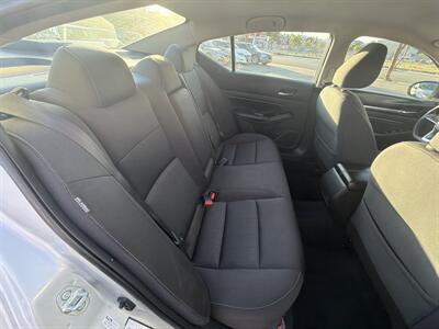 2021 Nissan Altima 2.5 SV - Photo 13 -