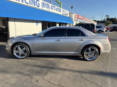 2015 Chrysler 300 Series Limited   - Photo 2 - 