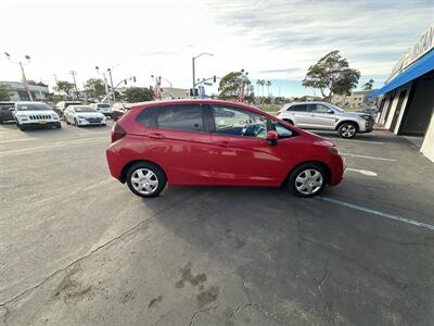 2016 Honda Fit LX   - Photo 6 - 