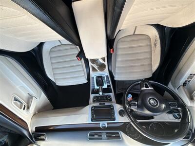 2012 Volkswagen CC Lux Limited PZEV   - Photo 10 - 