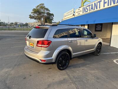 2018 Dodge Journey SXT - Photo 5 - National City, CA 91950