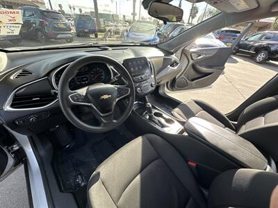 2019 Chevrolet Malibu LT - Photo 12 -