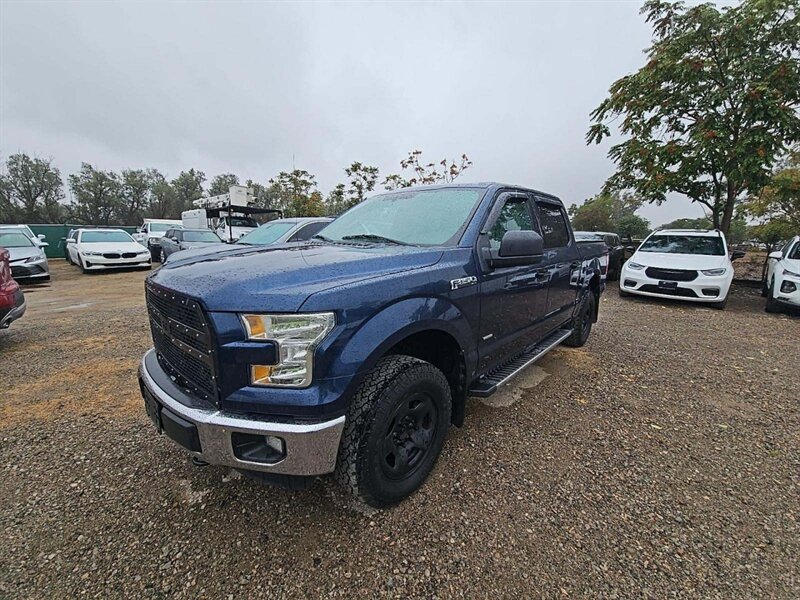 2015 Ford F-150 XLT   - Photo 1 -