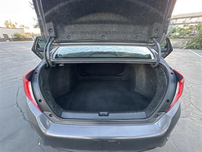 2018 Honda Civic LX - Photo 11 -