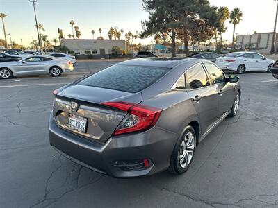 2018 Honda Civic LX - Photo 5 -