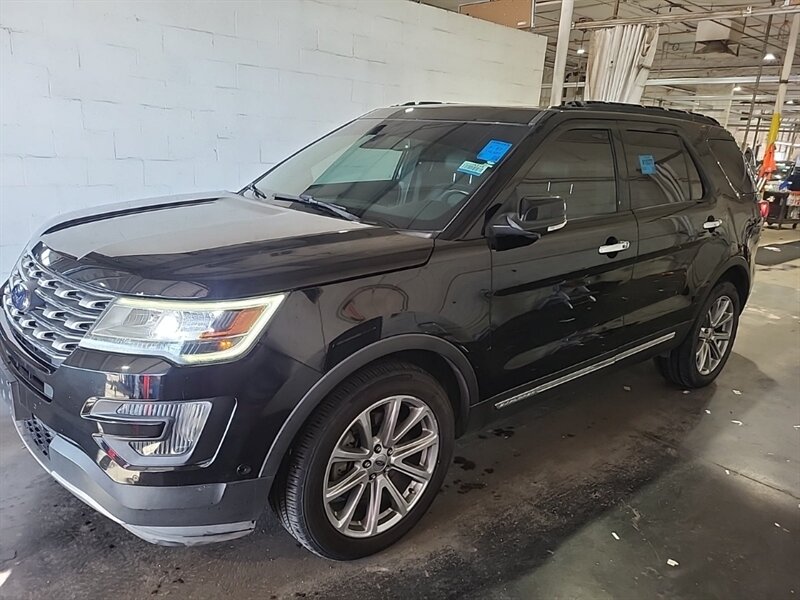 2016 Ford Explorer Limited - Photo 1 -