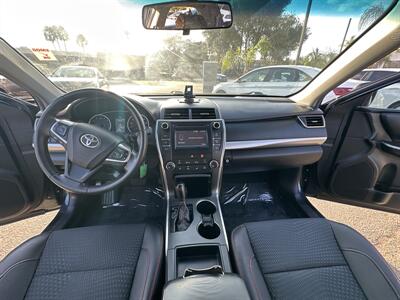 2015 Toyota Camry LE   - Photo 13 - 