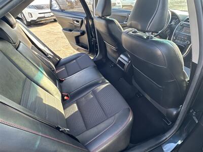 2015 Toyota Camry LE   - Photo 11 - 