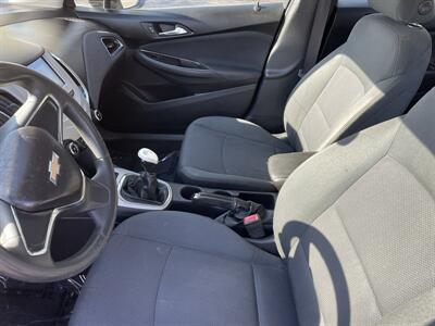 2017 Chevrolet Cruze LS Manual   - Photo 10 - 