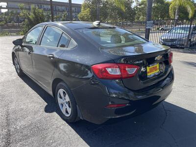 2017 Chevrolet Cruze LS Manual   - Photo 3 - 