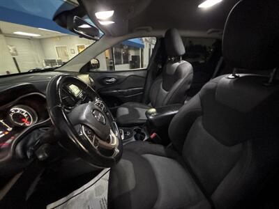 2017 Jeep Cherokee Sport - Photo 10 -